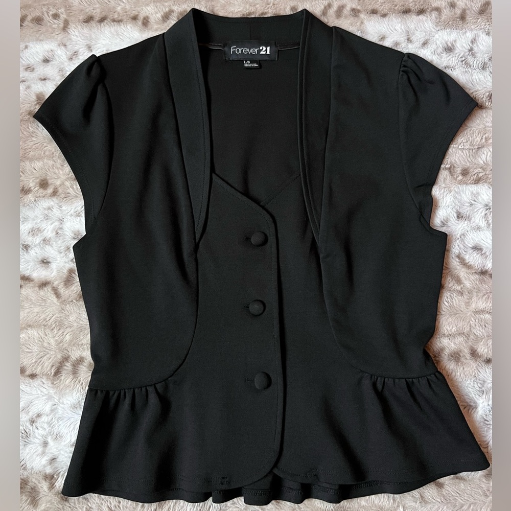 Black Forever 21 short sleeve jacket - Large